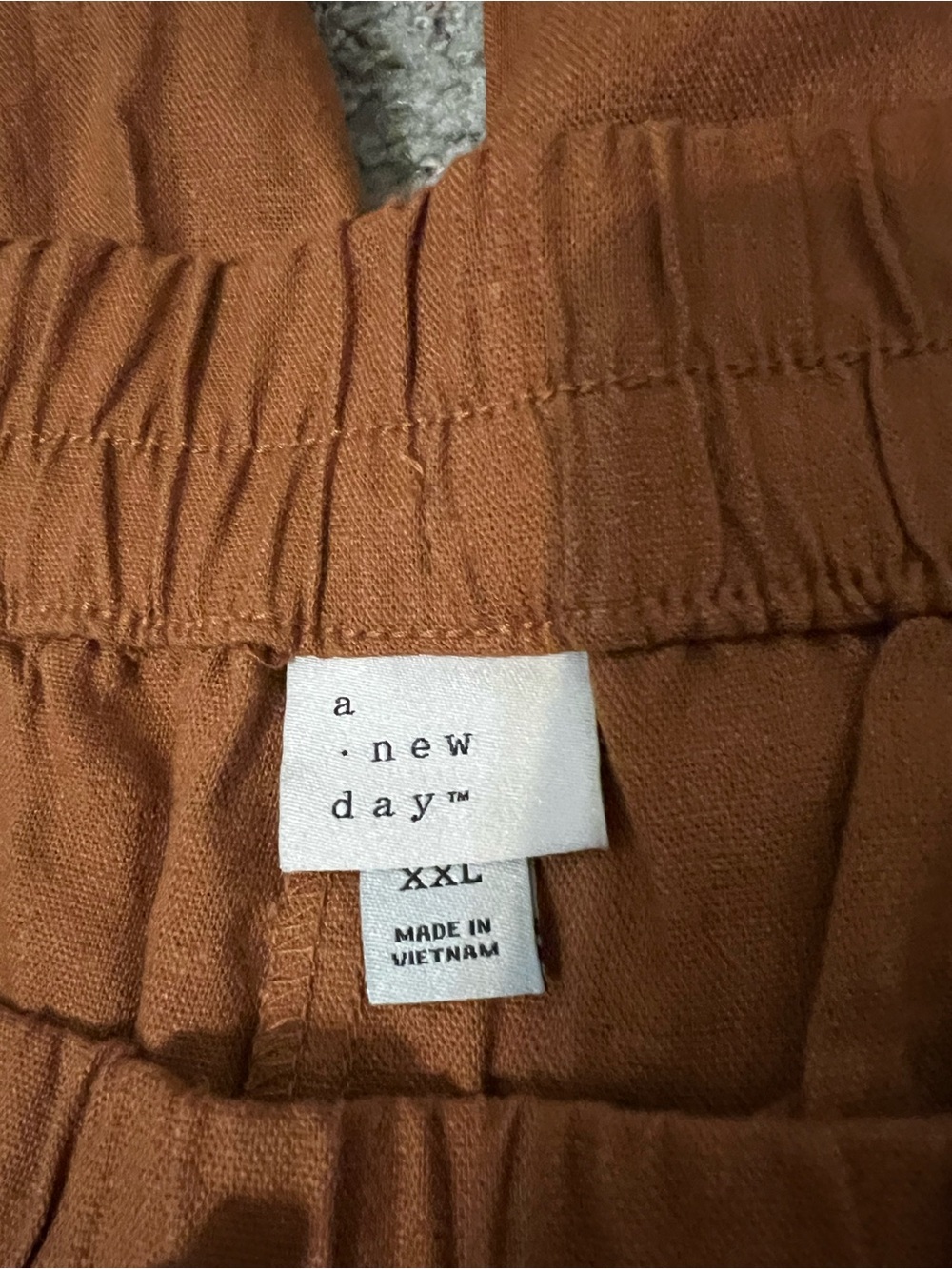 Women’s Relaxed Drawstring Pants — Rust Brown - Picture 4 of 5
